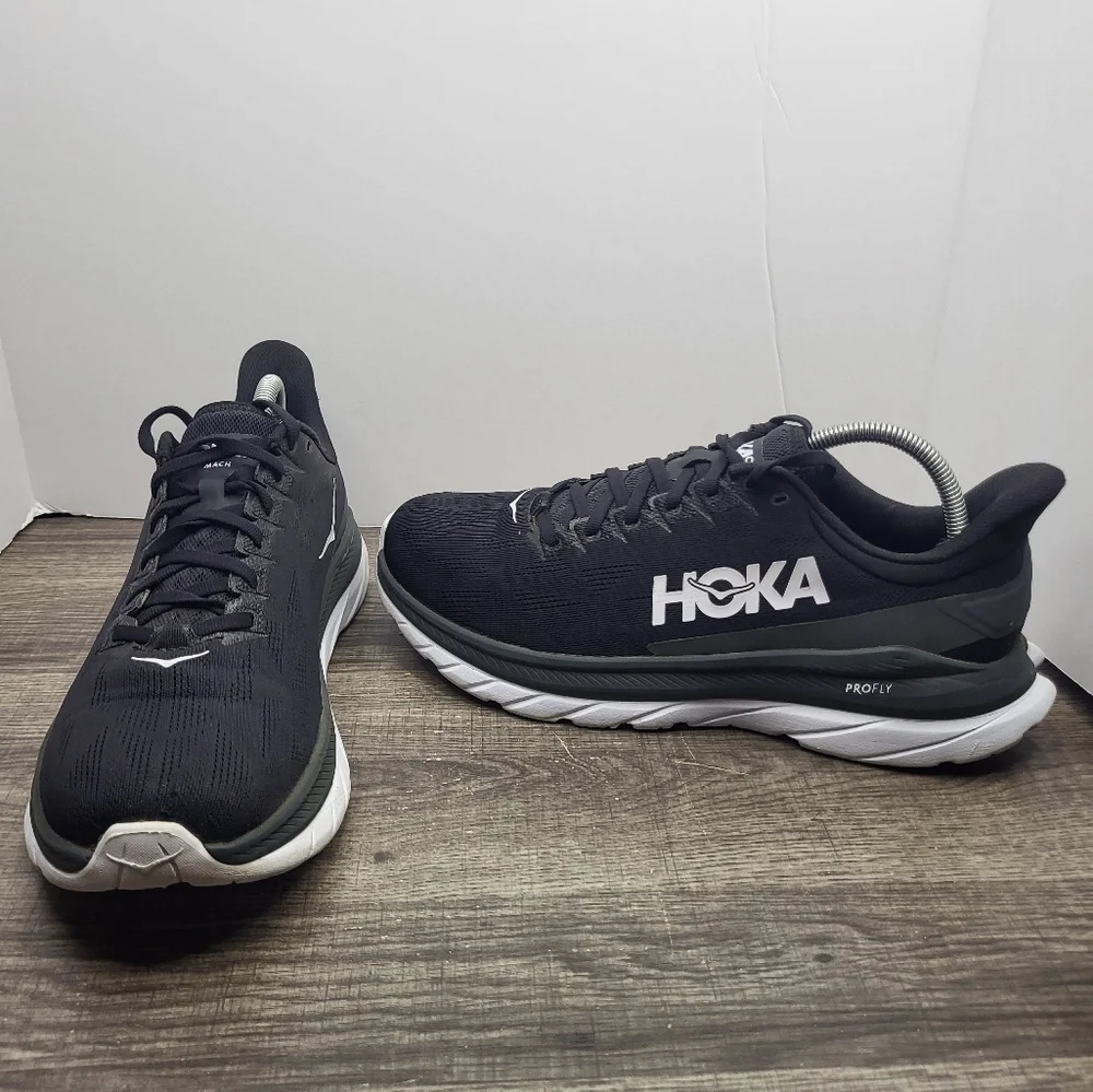 Hoka One One Mach 4 Womens Running Shoes Sneakers Black Size 11 B 1113529-BDSD